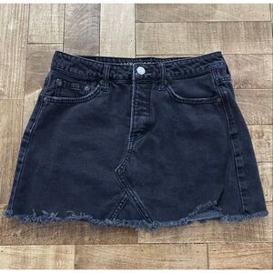 American Eagle Outfitters Faded Black Buttonfly Mini Jean Skirt Sz 4